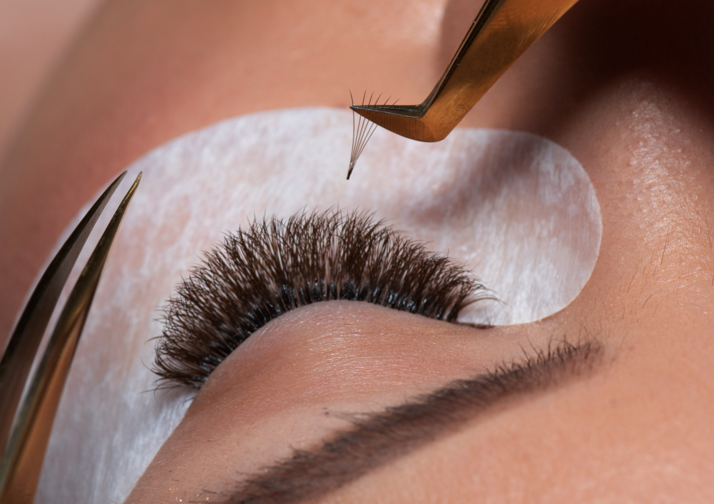 Russian Lashes Course